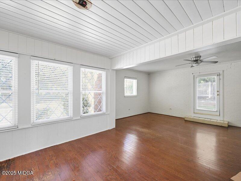 1237 Waverland Drive