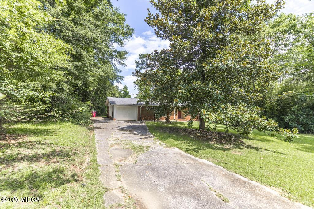 758 Lee Road