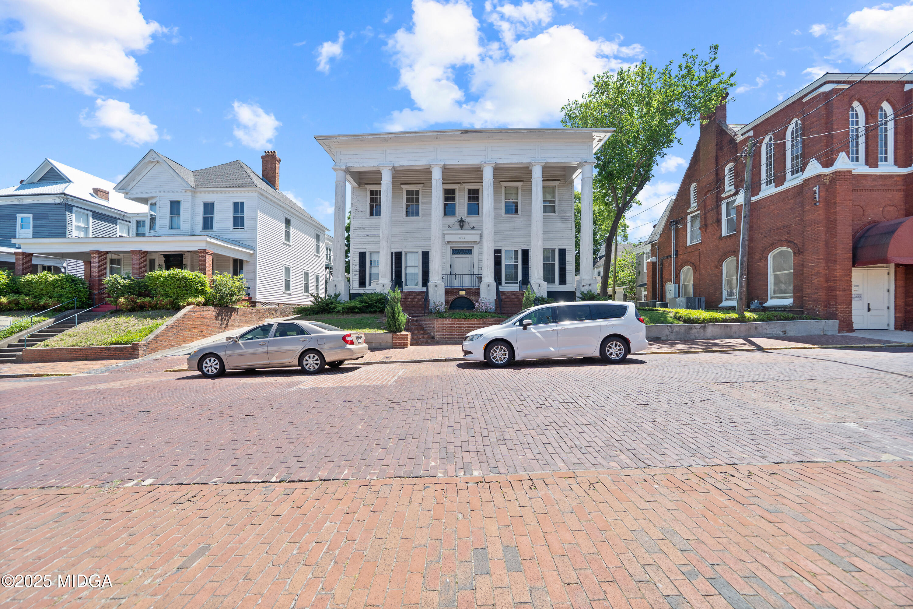 544 Orange Street 4