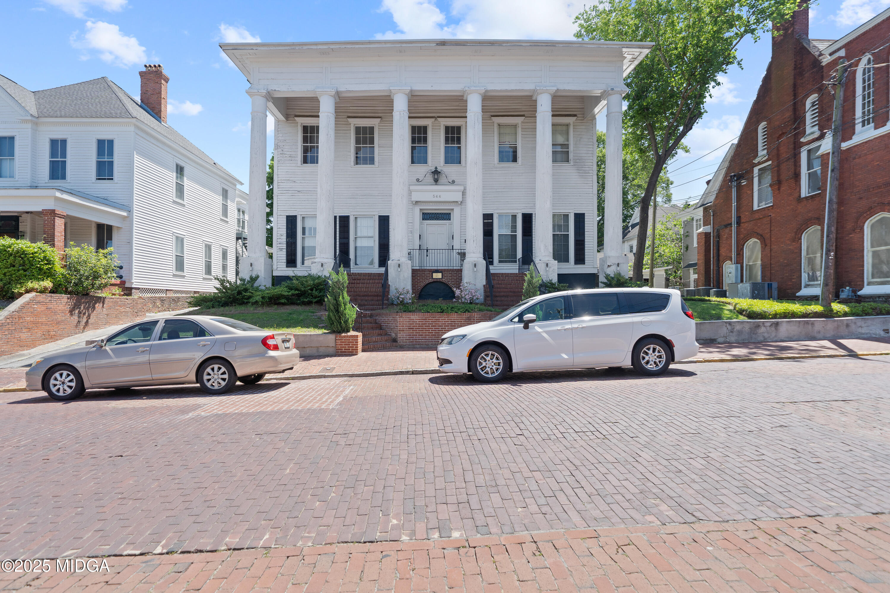 544 Orange Street 4
