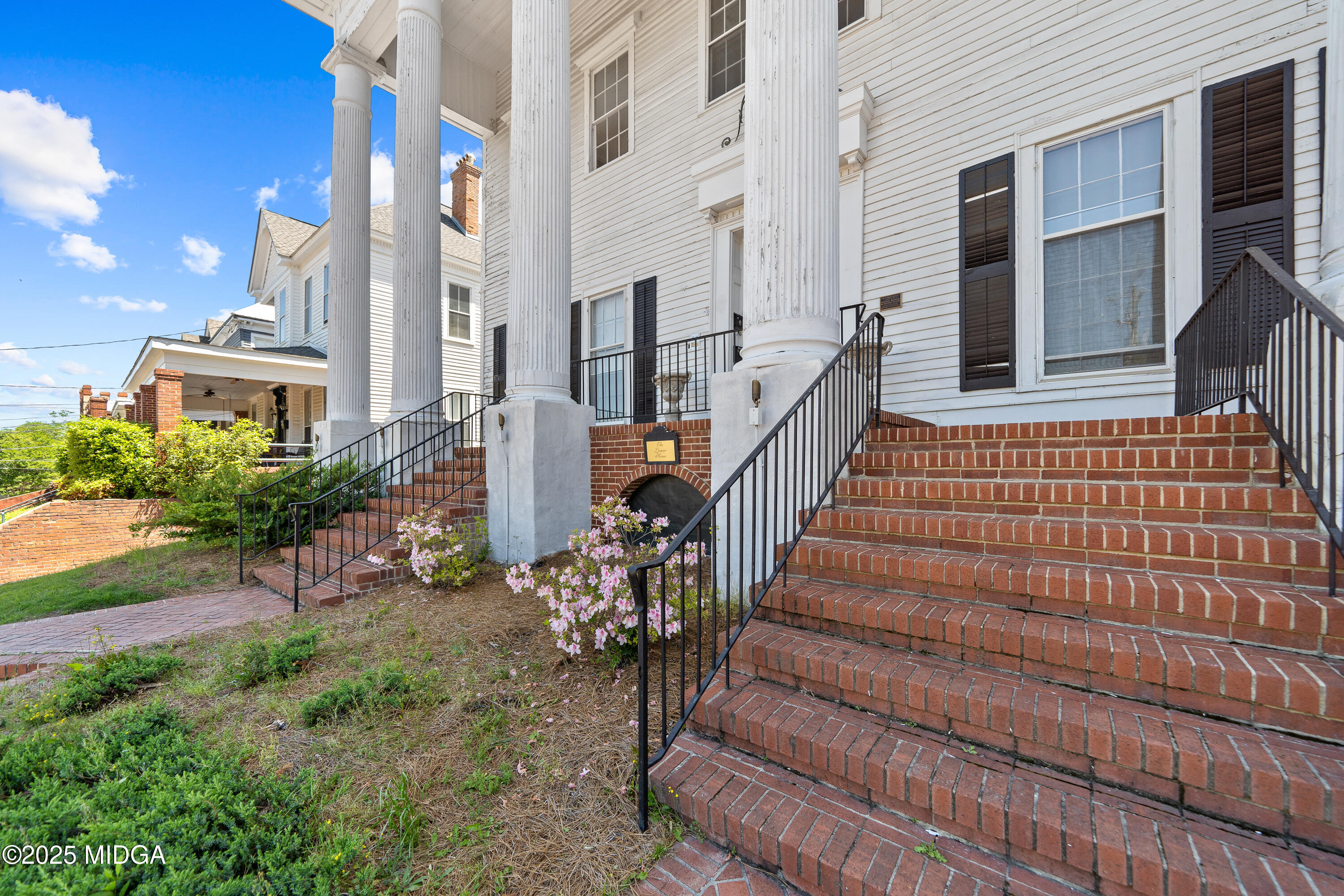 544 Orange Street 4