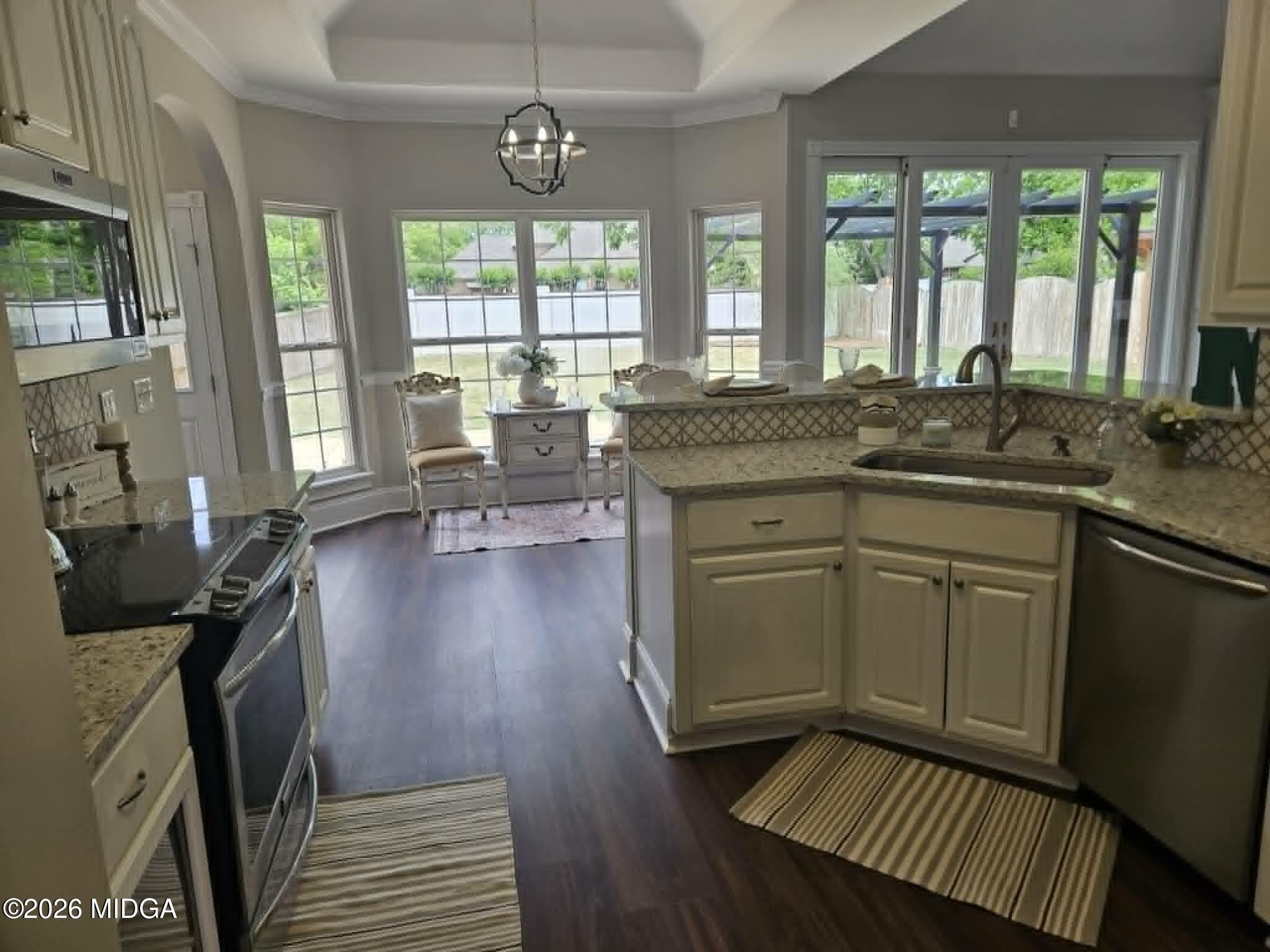 214 Tivoli Park Road