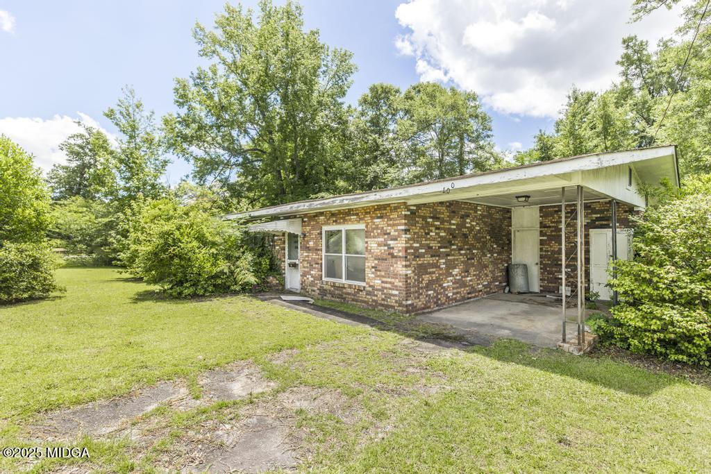 1700 Winston Drive