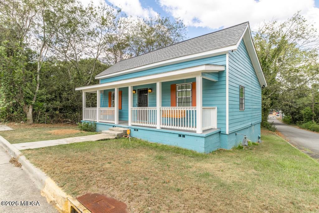 2131 Cedar Street