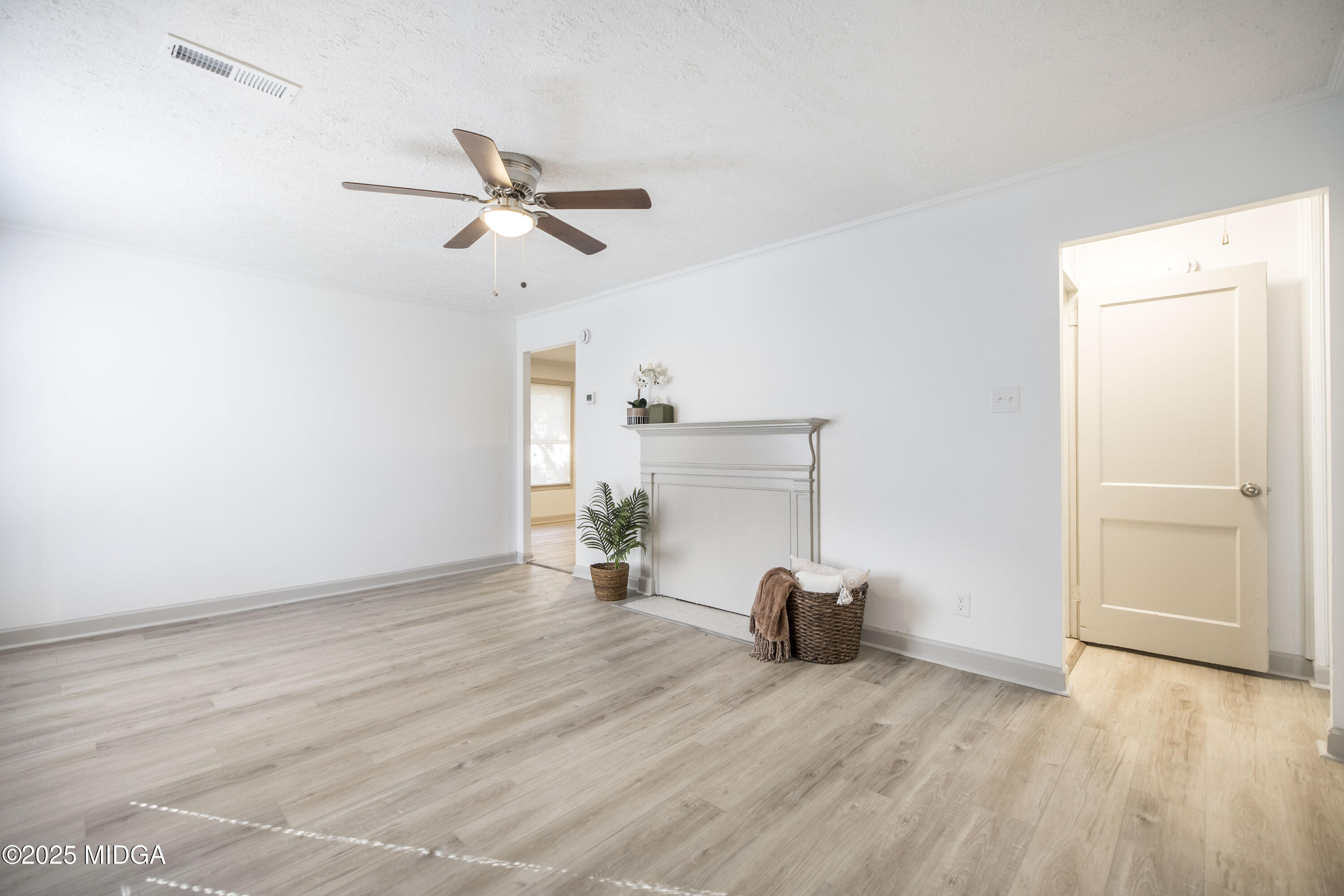 118 Arnold Boulevard