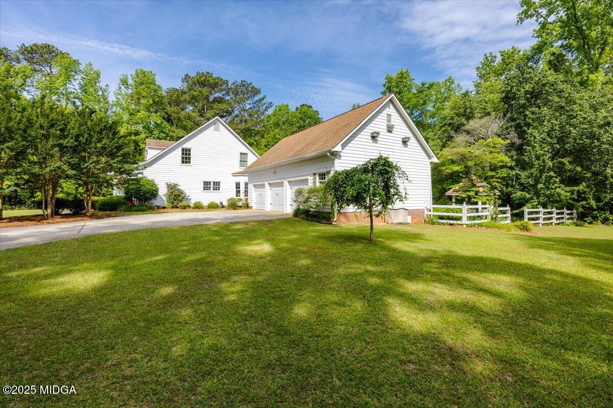 670 Middlesex Dr Drive