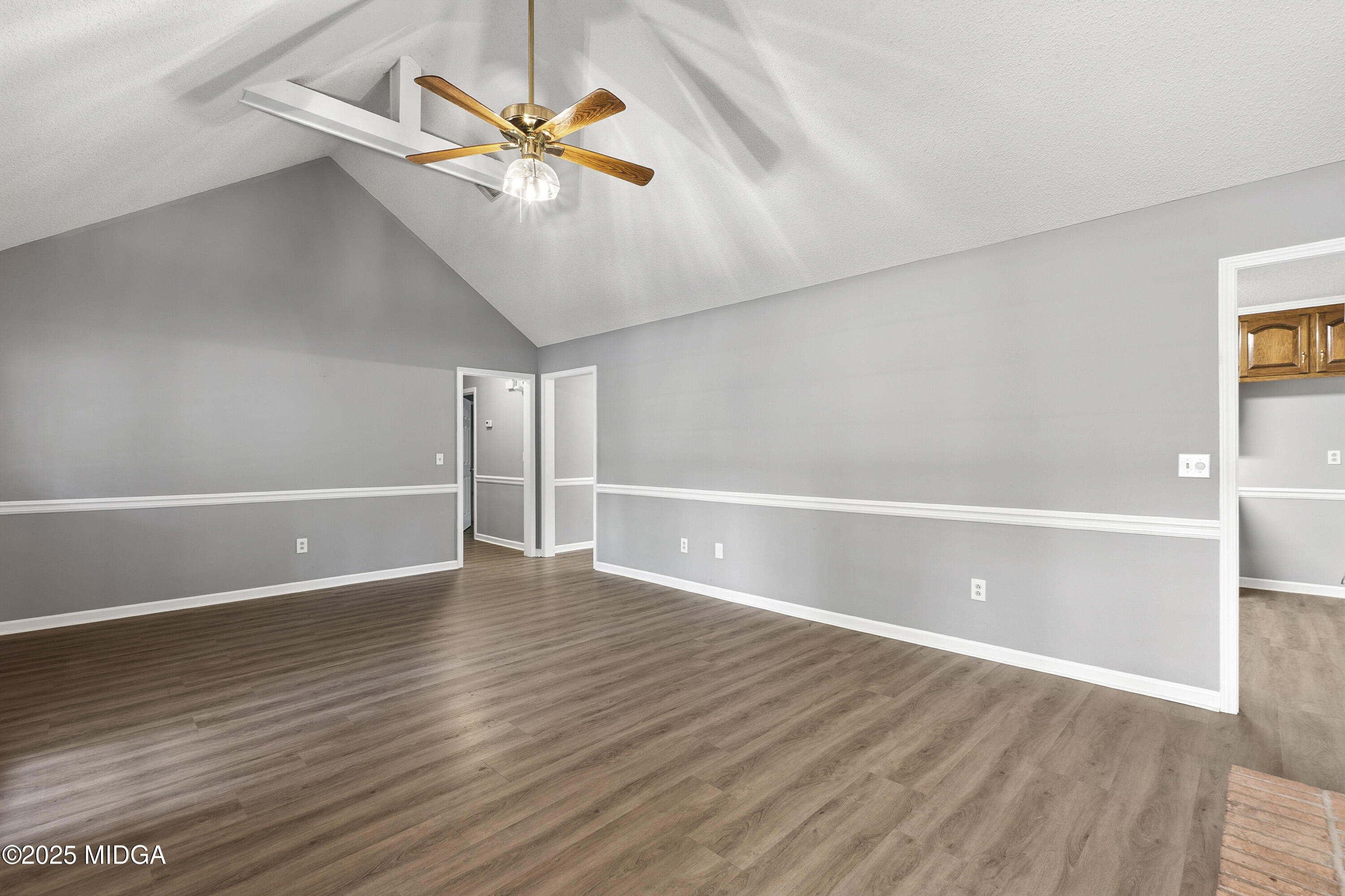 5626 Janeru Circle