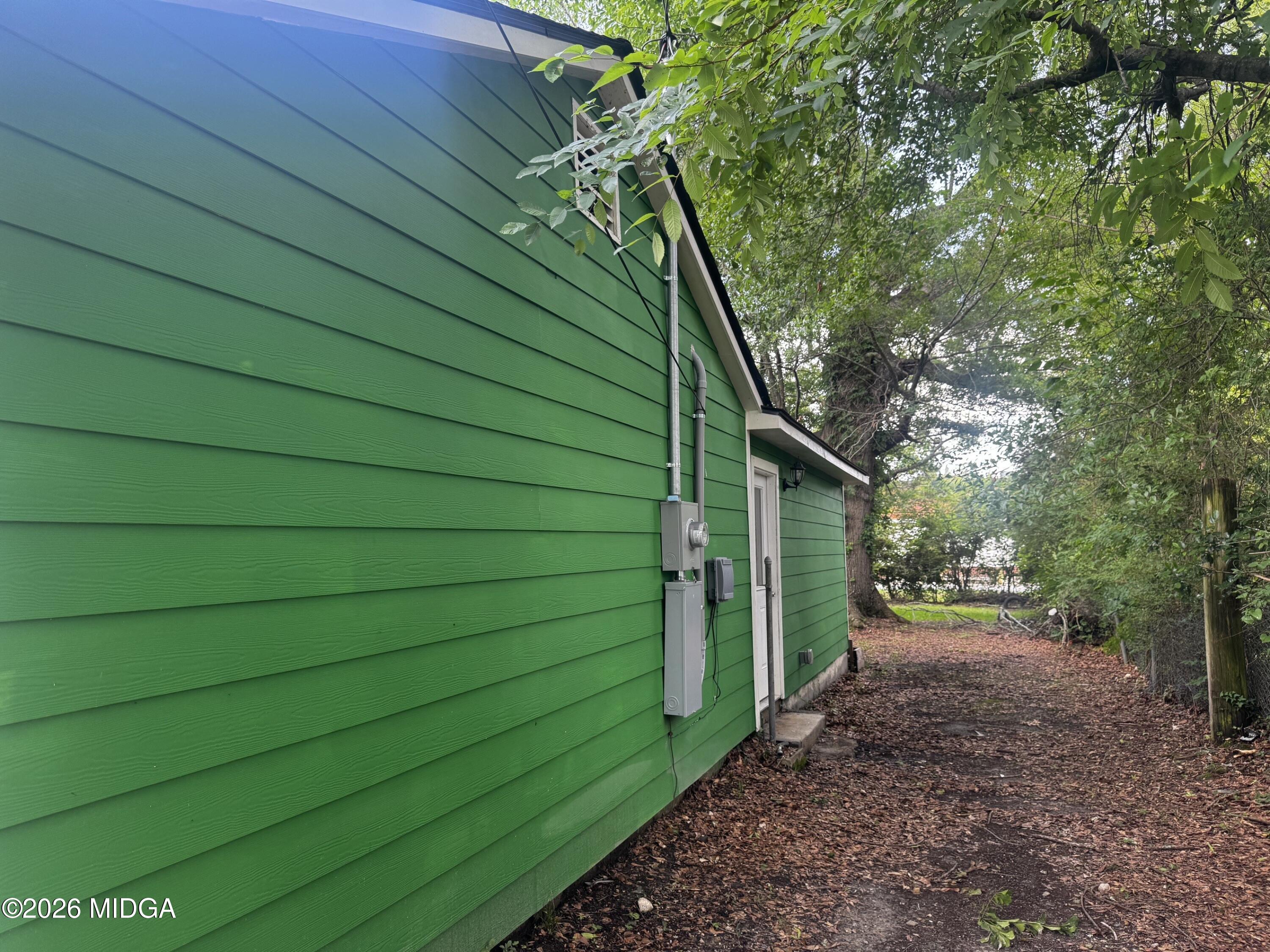 4076 Saint Charles Place