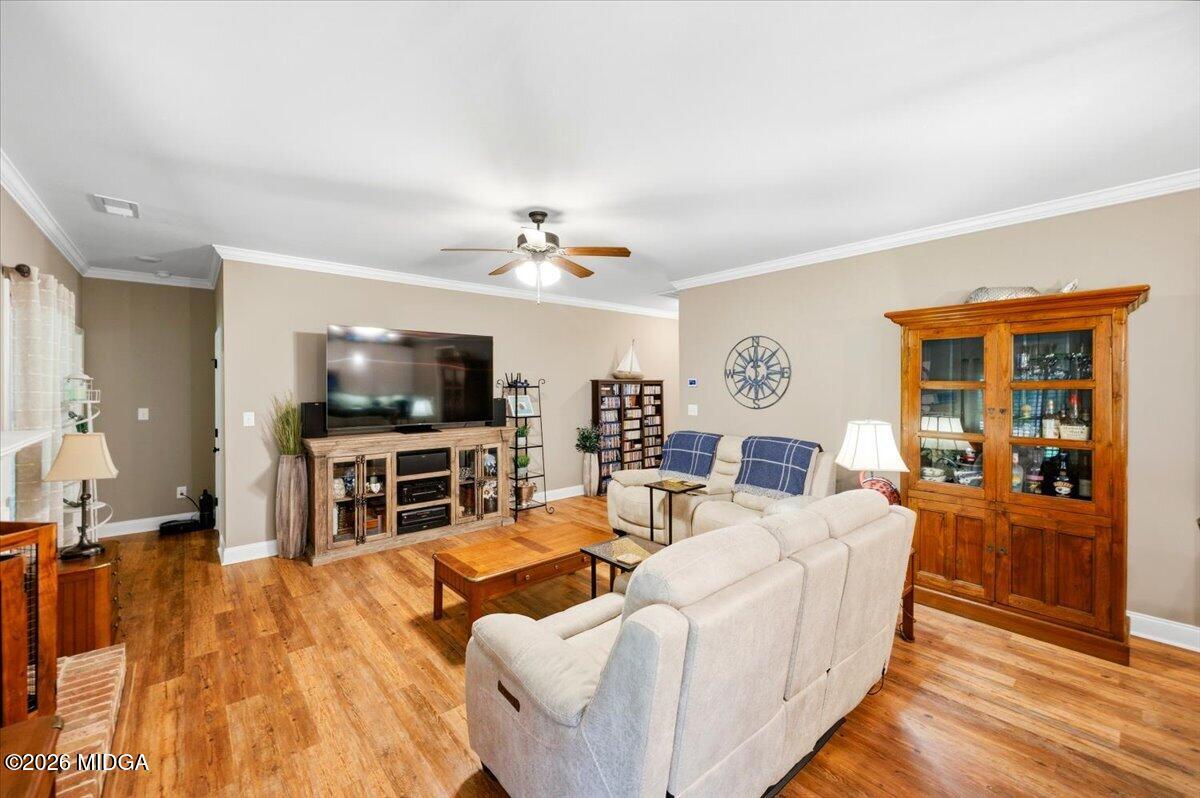 323 Willow Cove