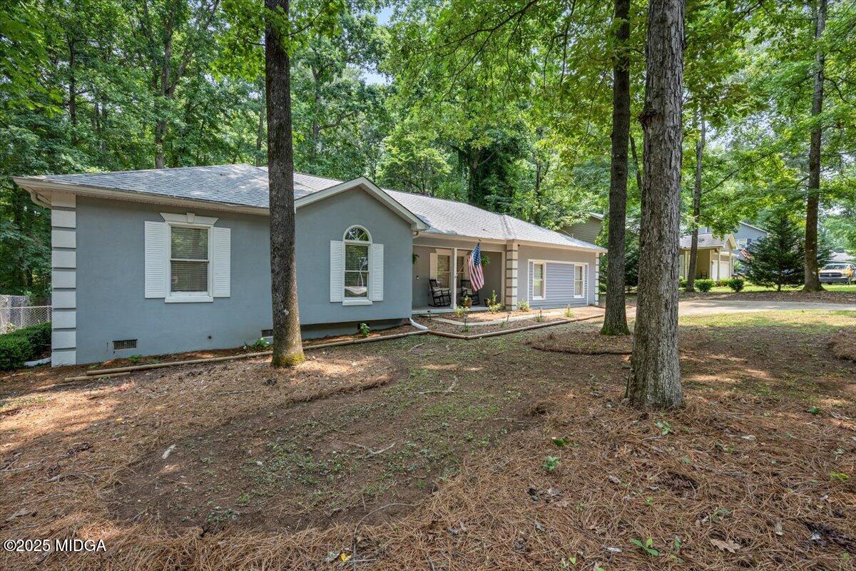 6121 Peake Road