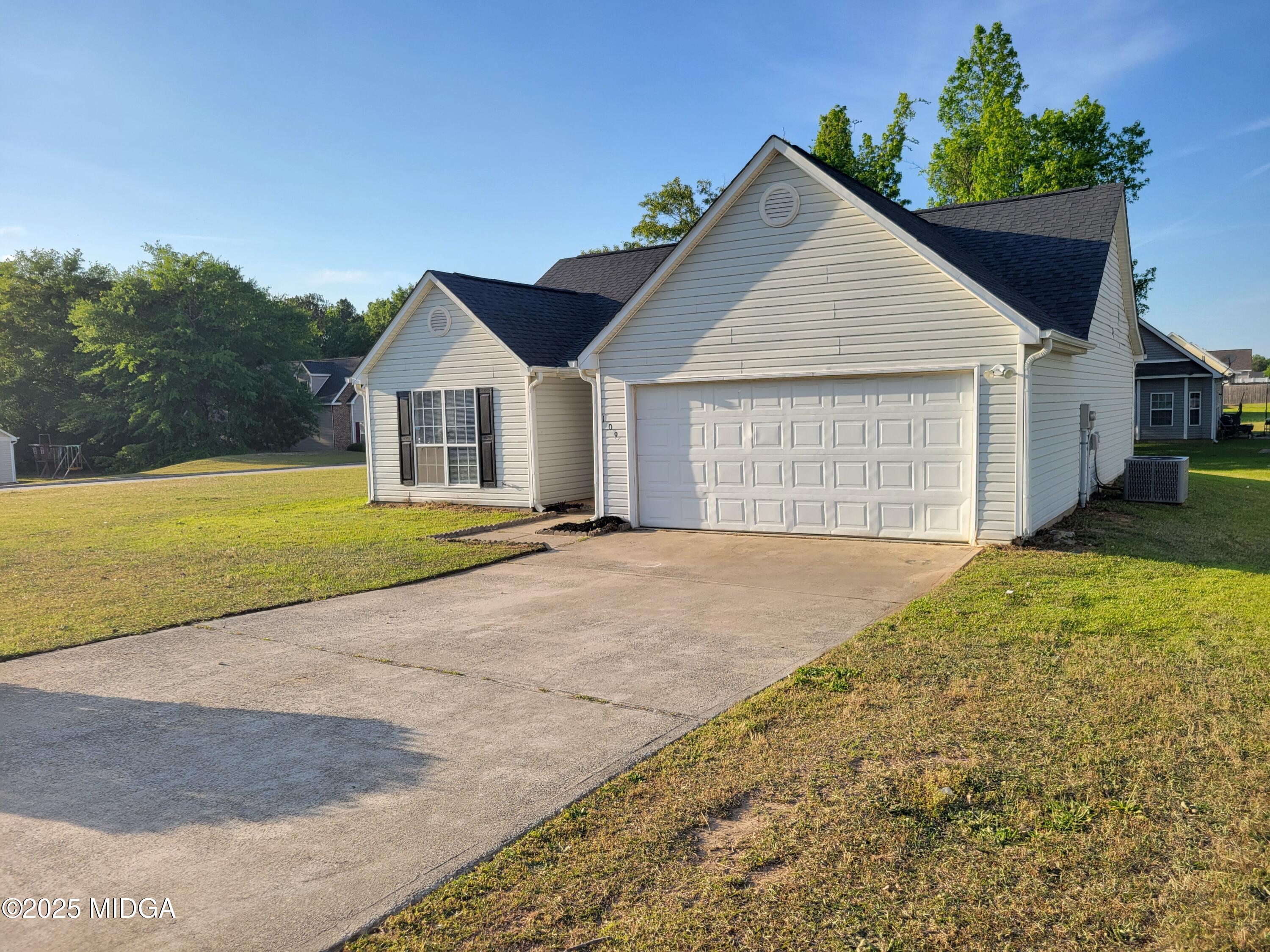 109 Apple Valley Road