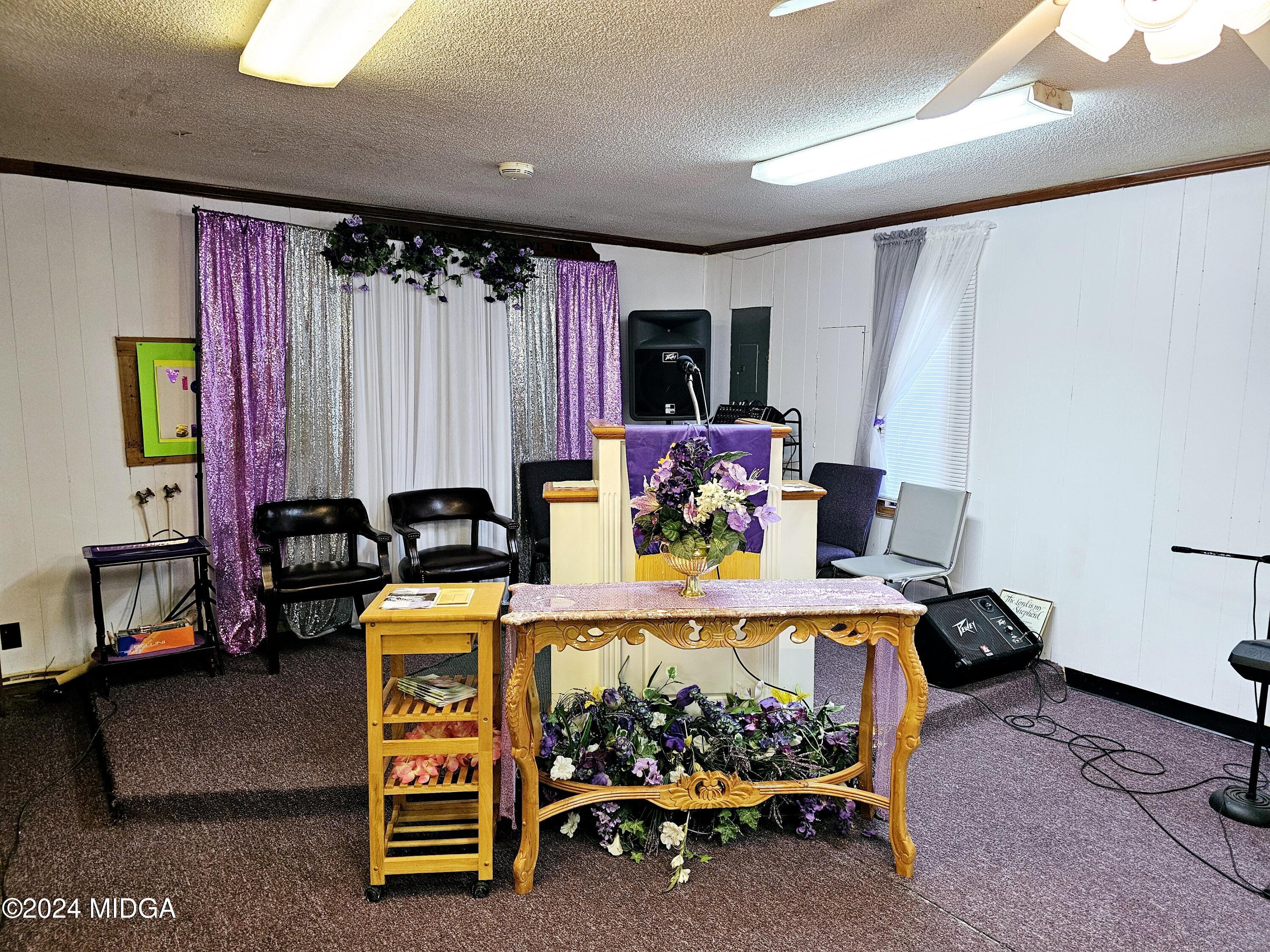 3272 Jeffersonville Road