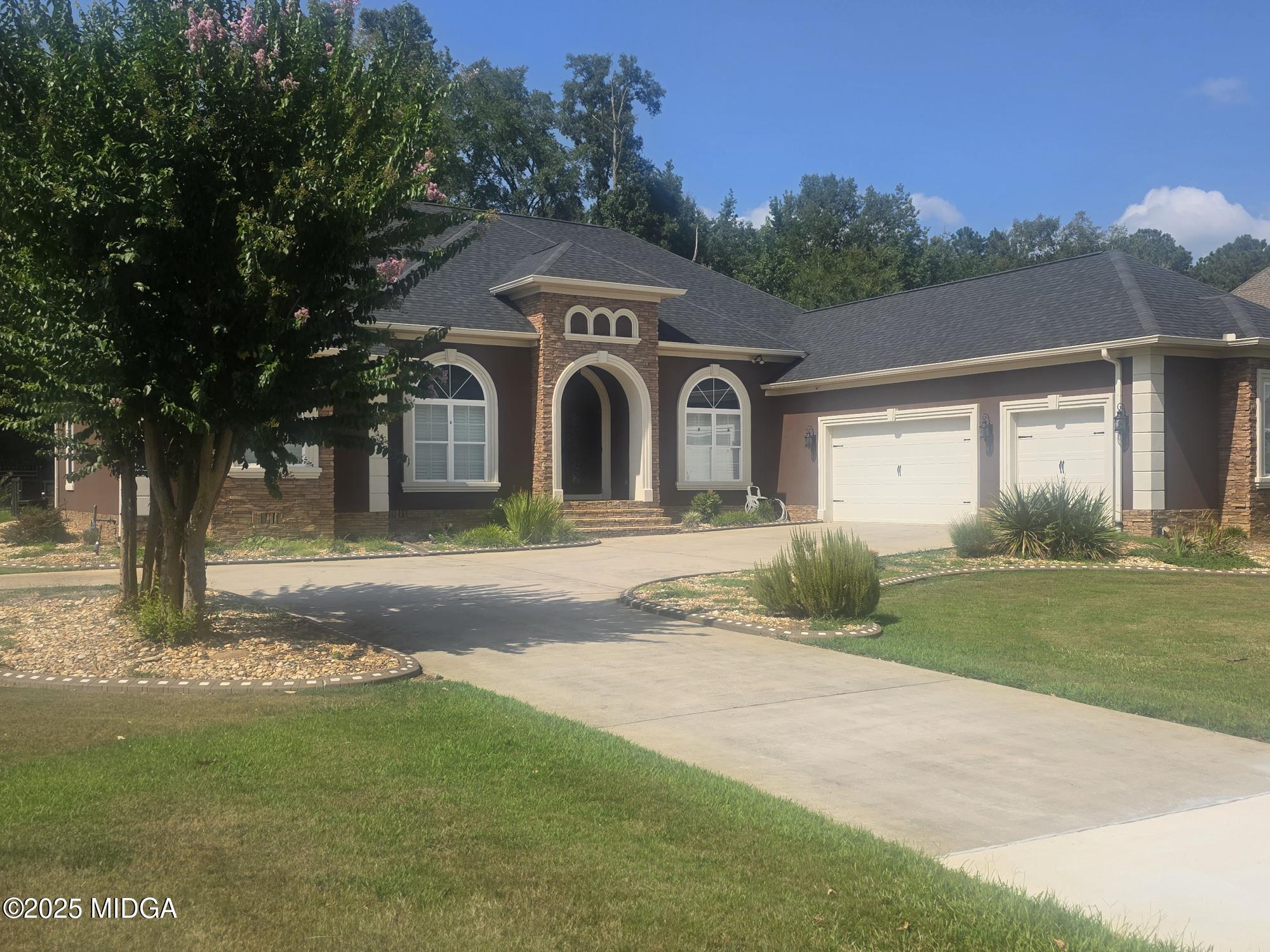 111 Madison North Drive