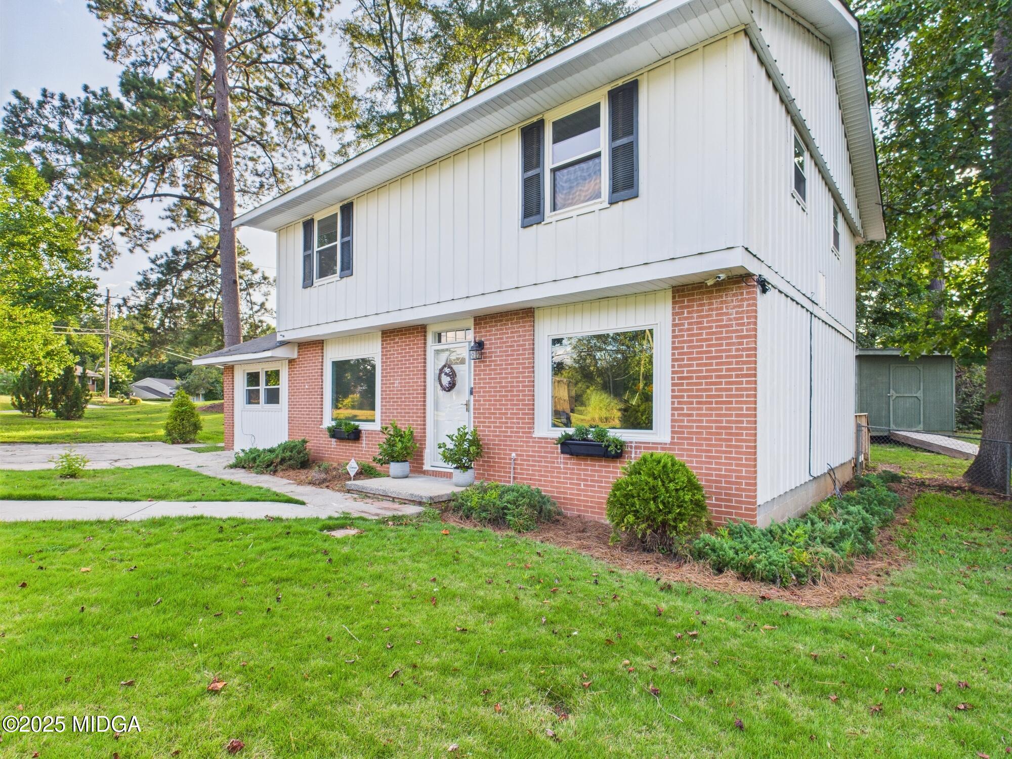 752 S Forest Lake Drive