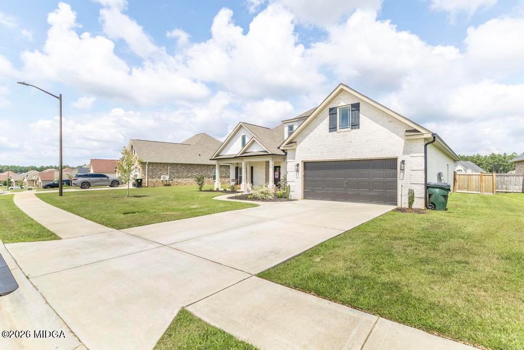 305 Foxberry Nook