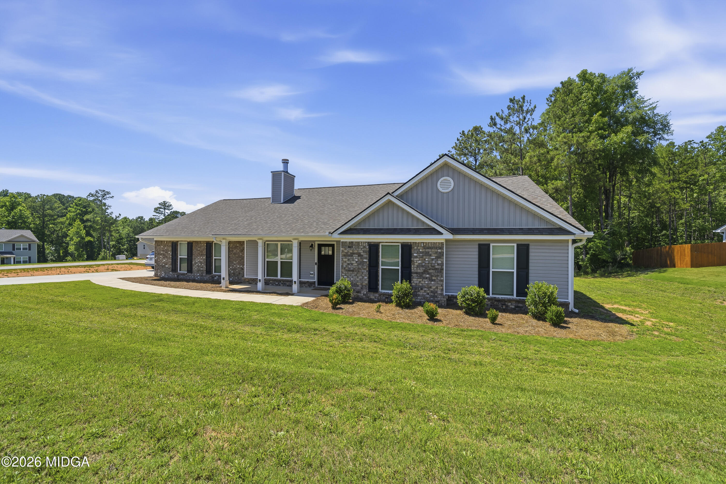 381 Riley Circle NW