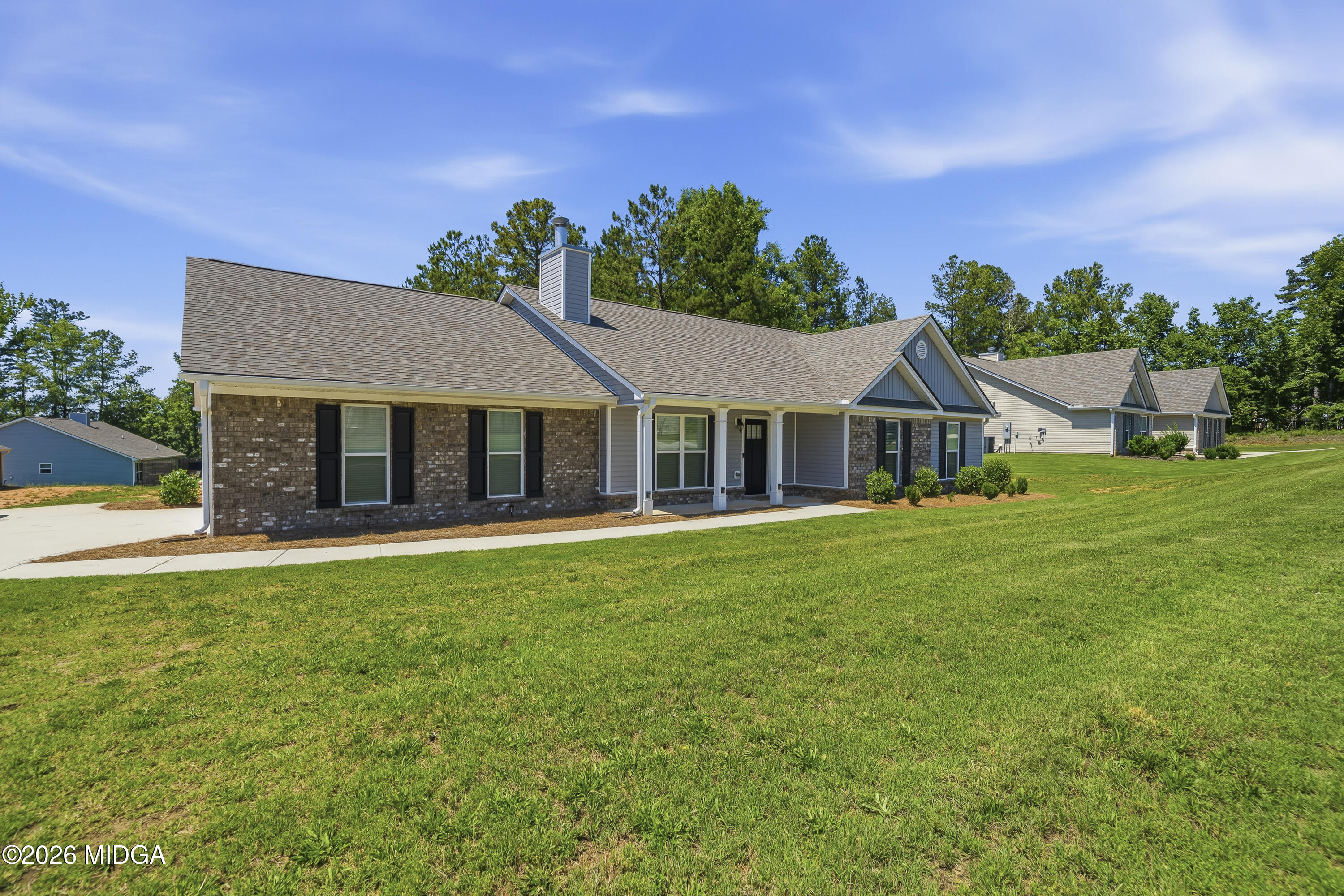 381 Riley Circle NW