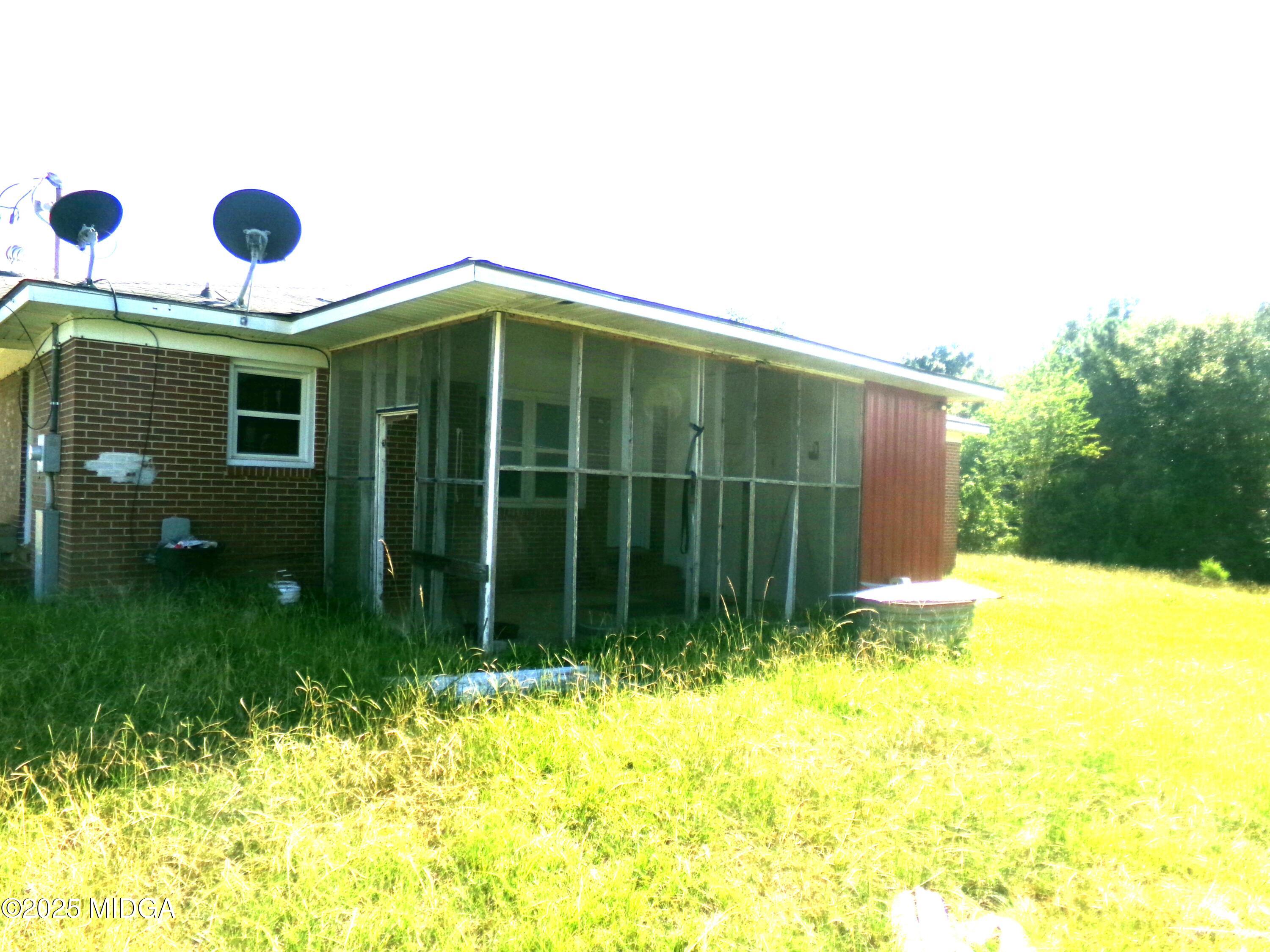 624 Perry Highway