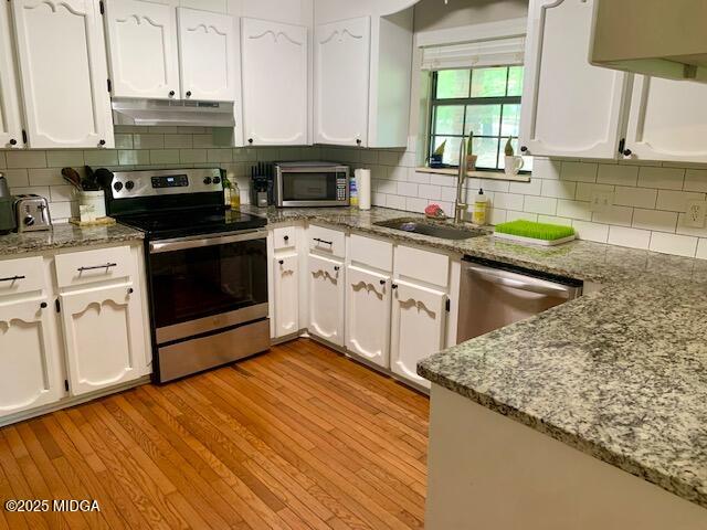 942 E Seminole Drive