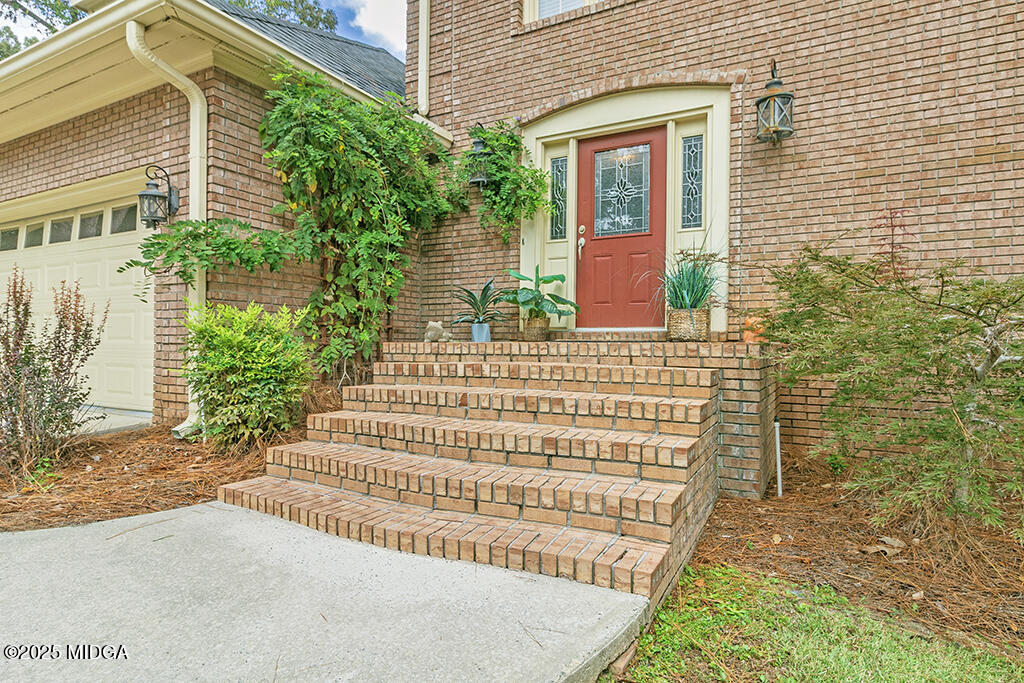 105 Fernwood Drive