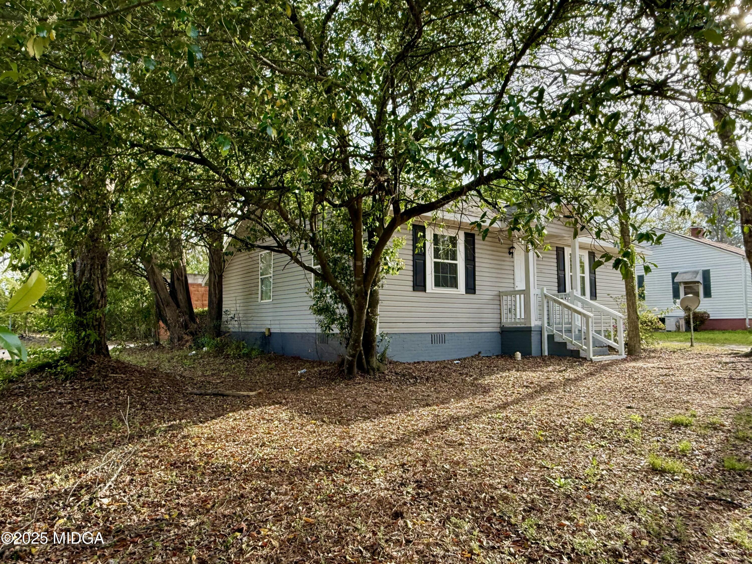 825 McArthur Boulevard