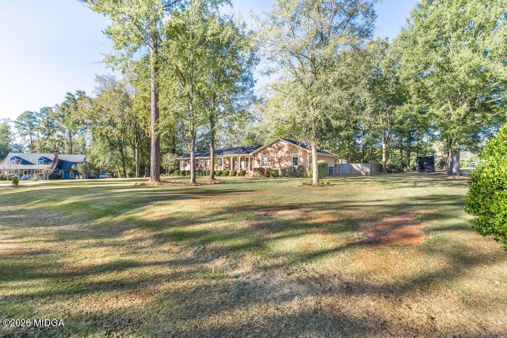 396 Luton Place