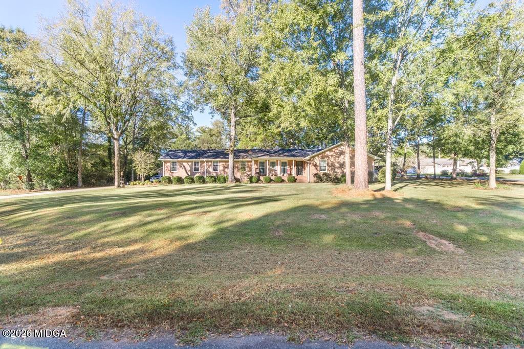 396 Luton Place