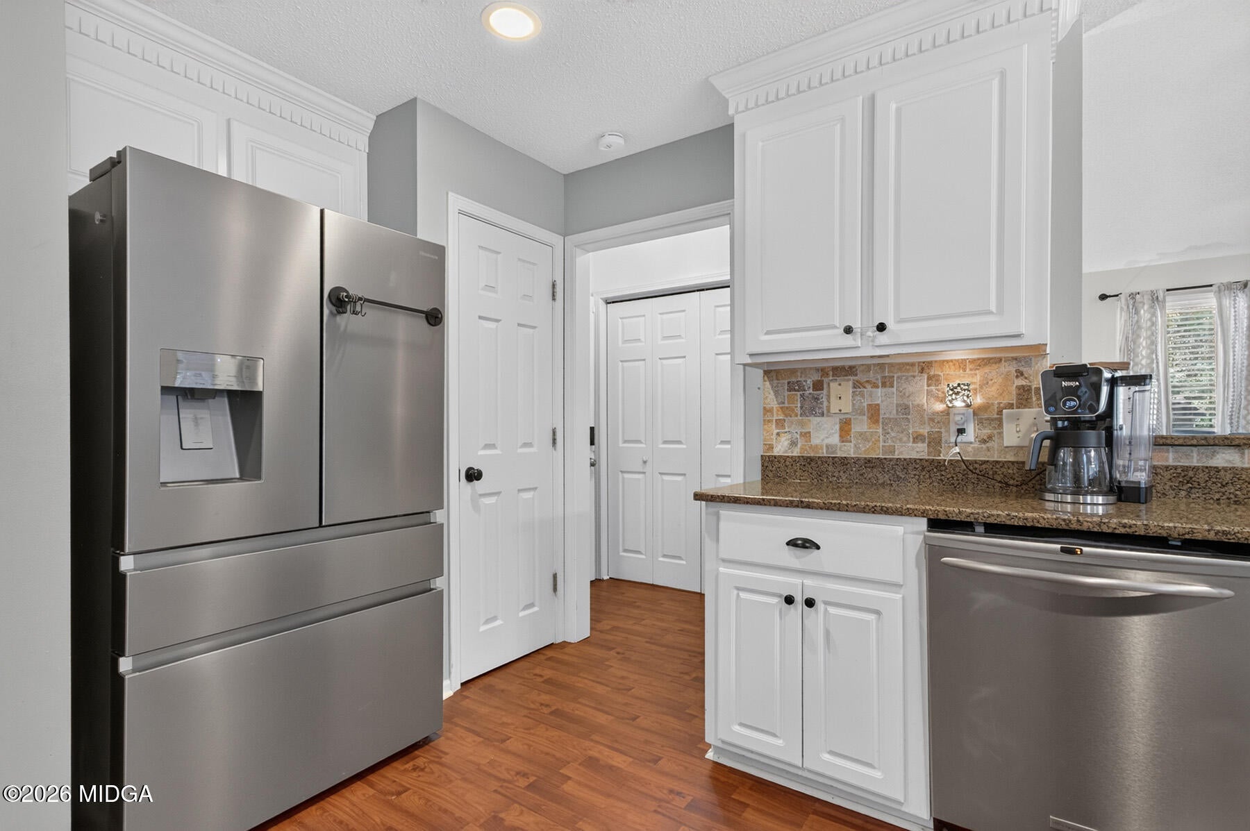27 Hickory Lane