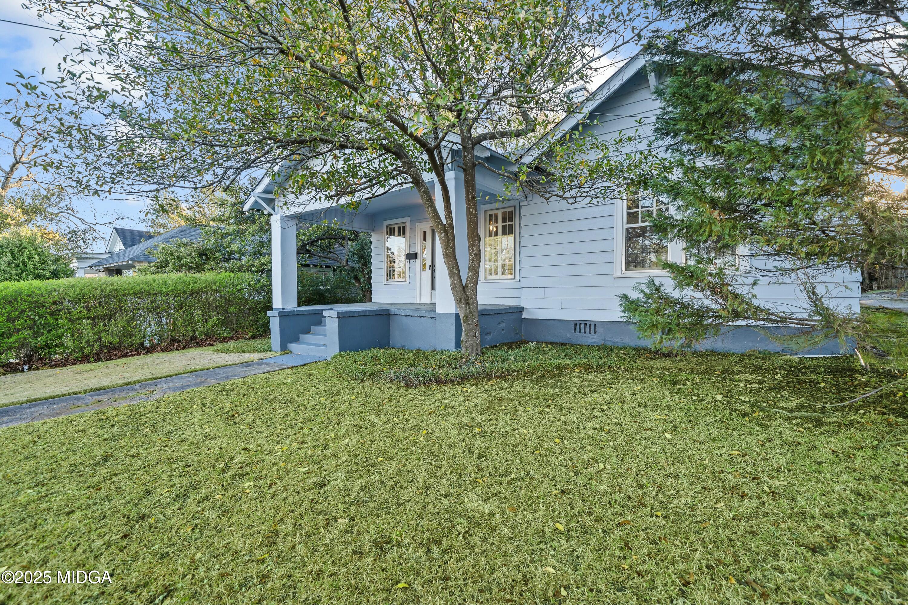215 Pierce Avenue