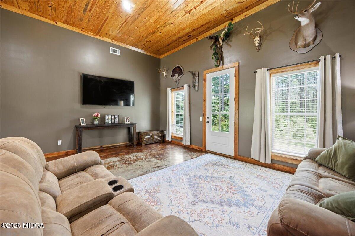 170 Arrowhead Drive
