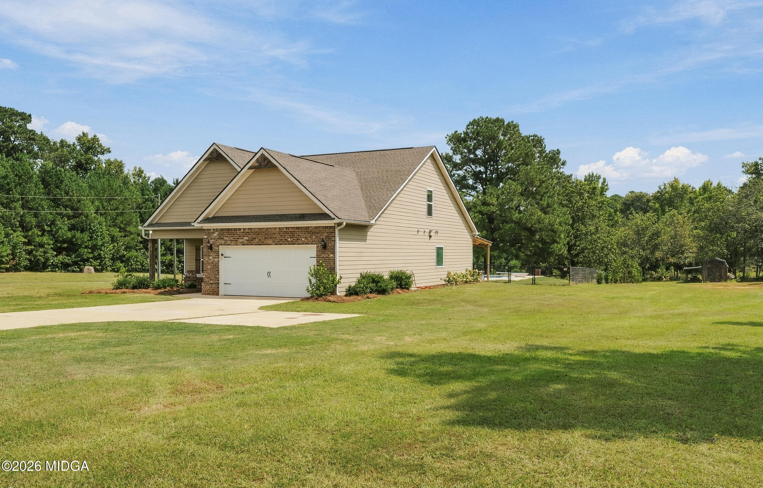 279 Davis Road