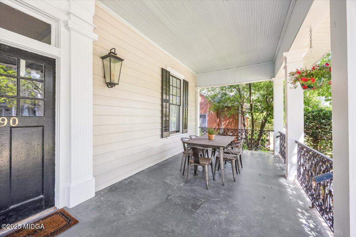 190 Buford Place