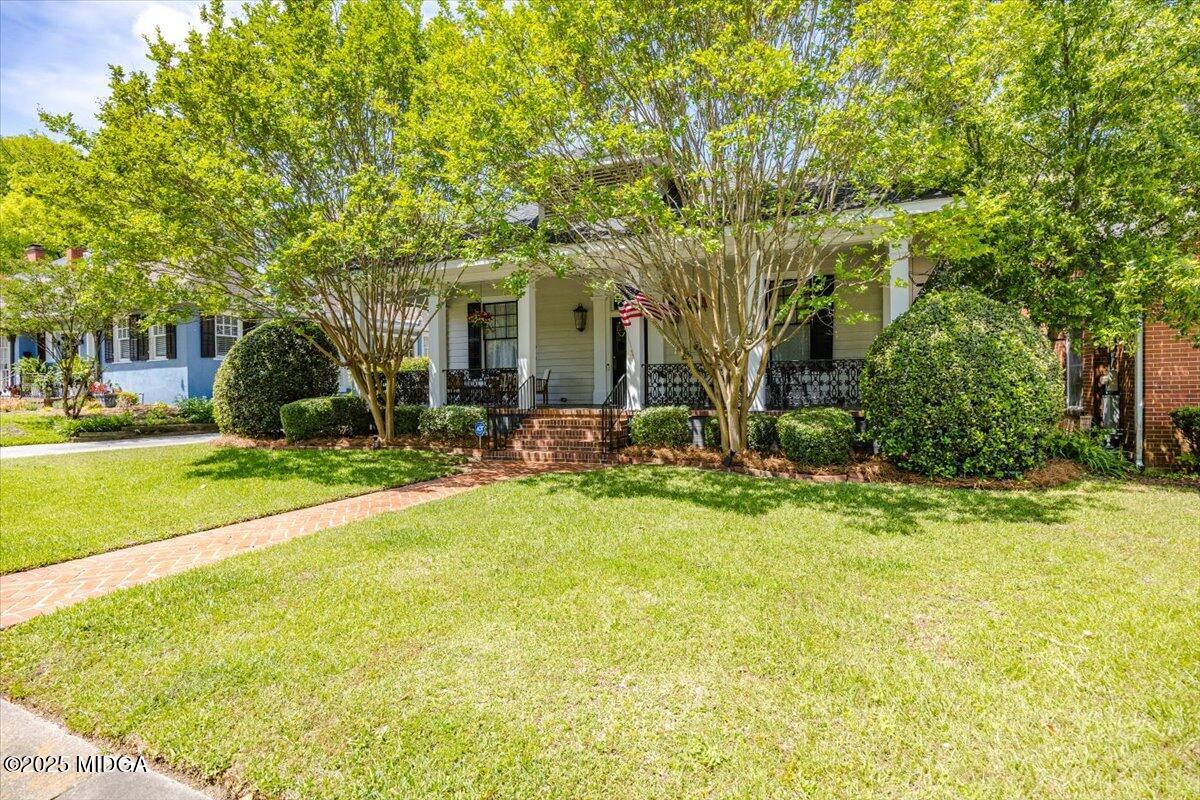 190 Buford Place