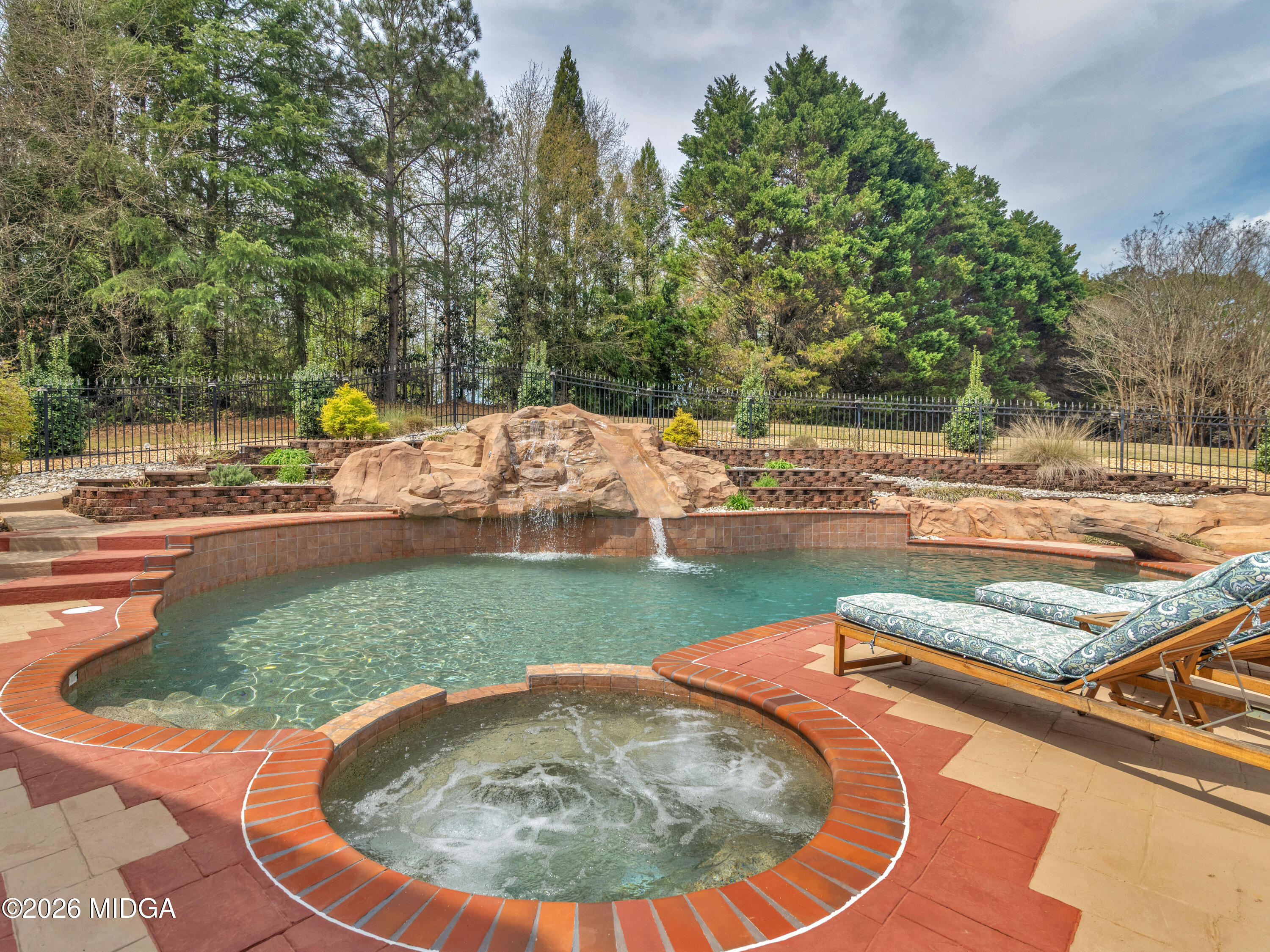 85 Highland Park Drive