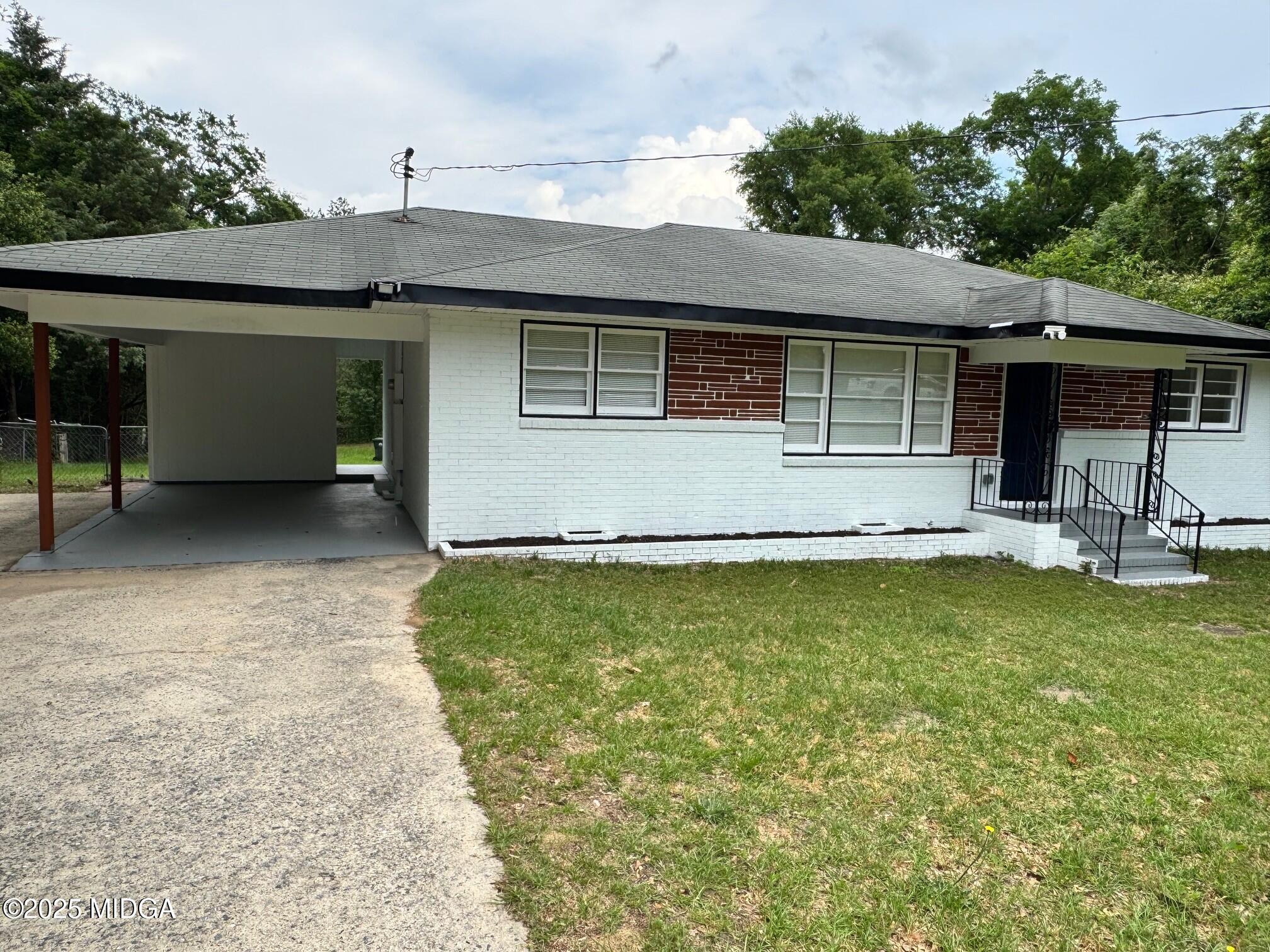 3022 Bloomfield Drive
