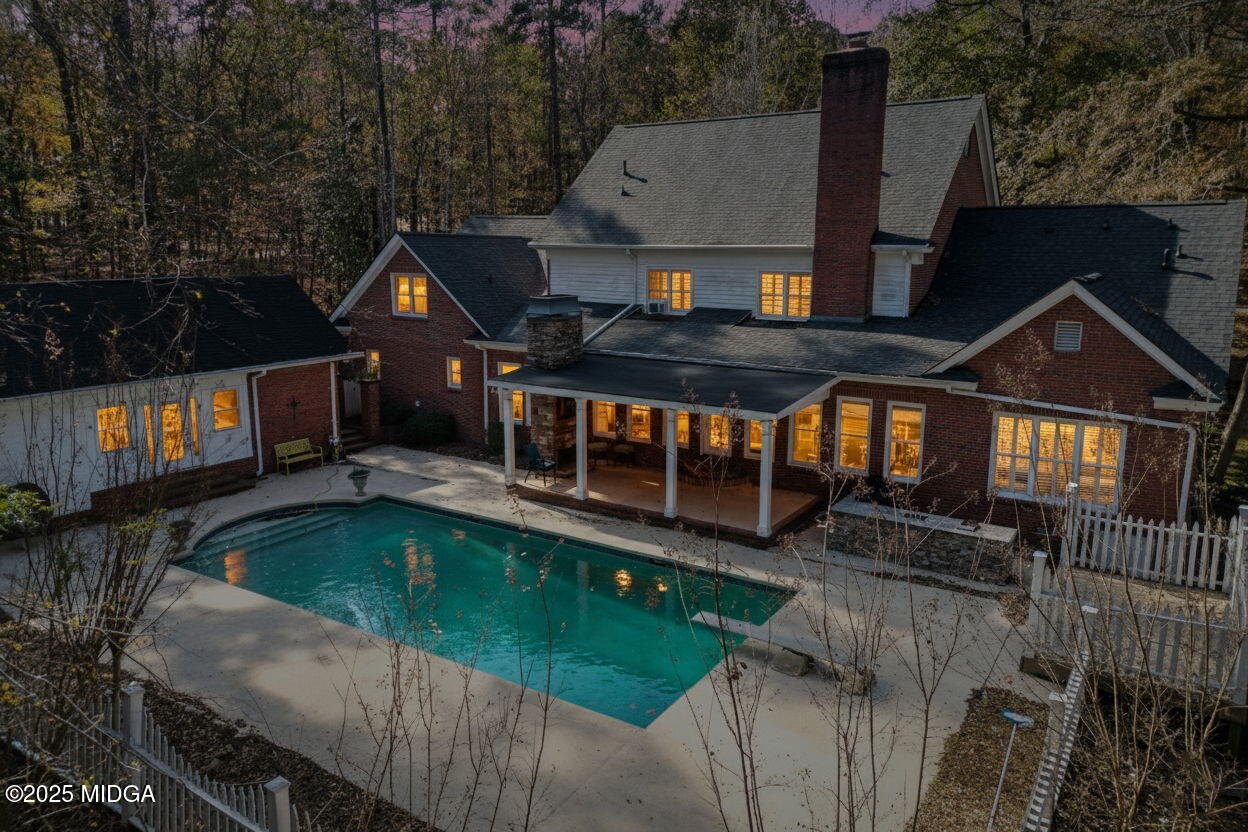 1231 Woodcrest Drive