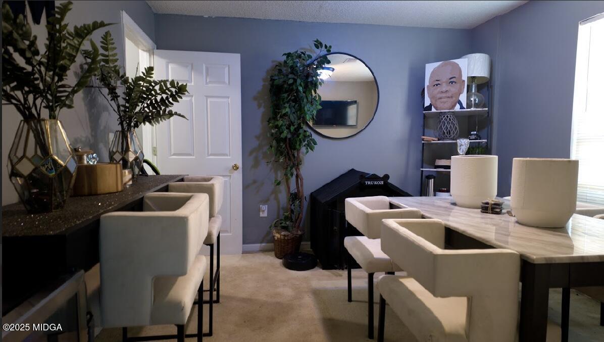 110 W Oak Manor Court