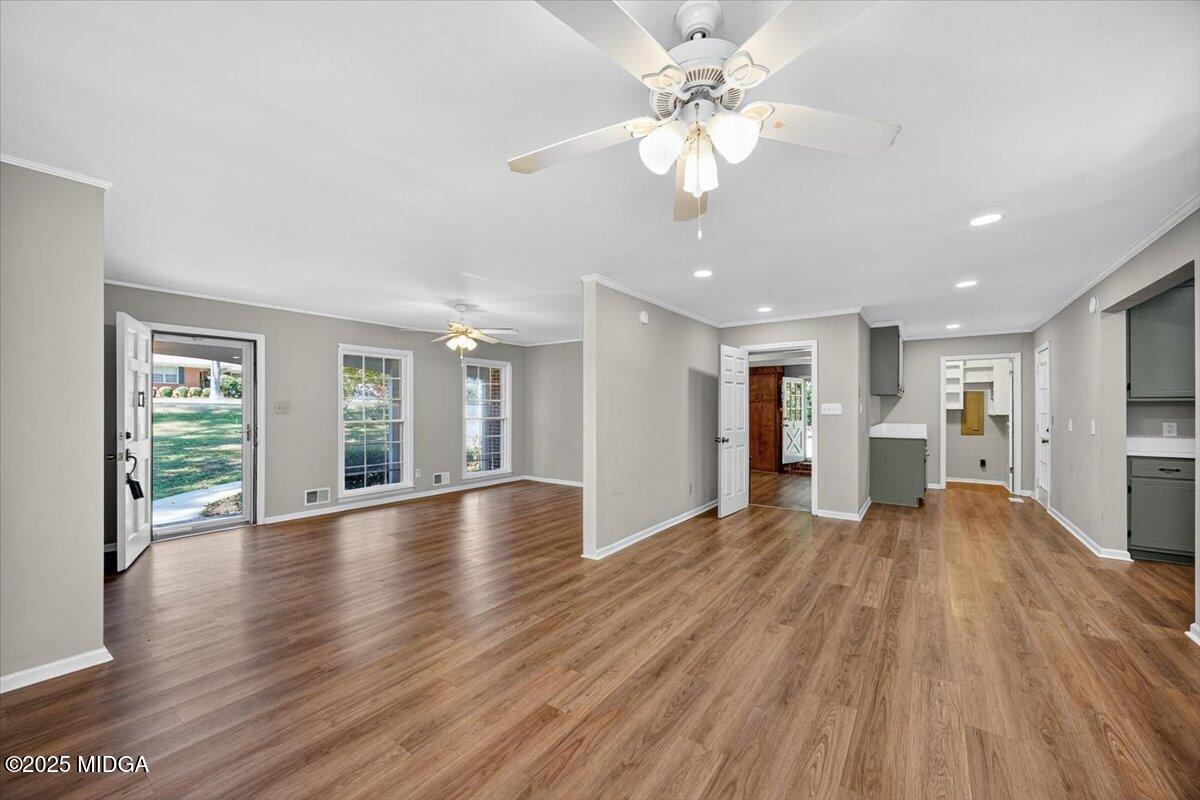 69 Oakridge Drive