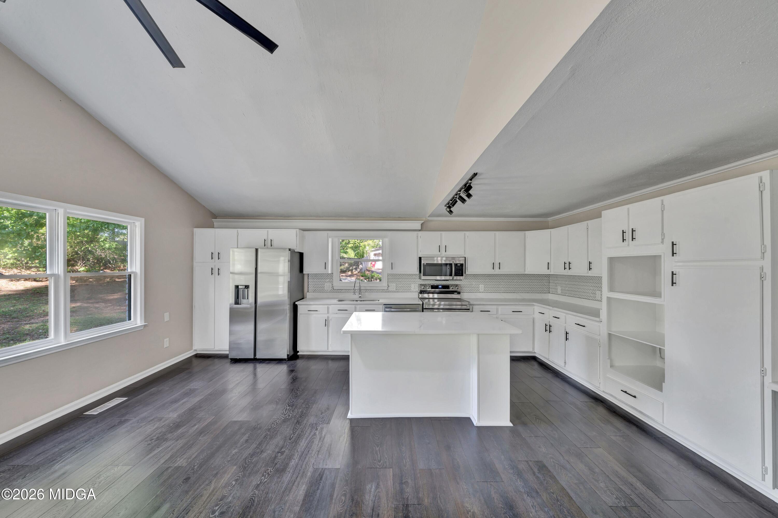 3098 Clairmont Avenue