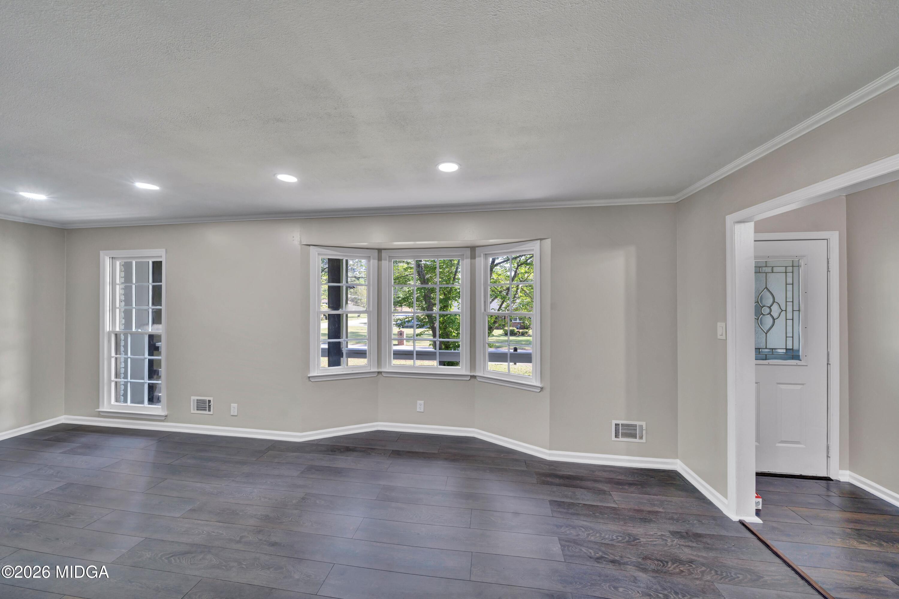 3098 Clairmont Avenue