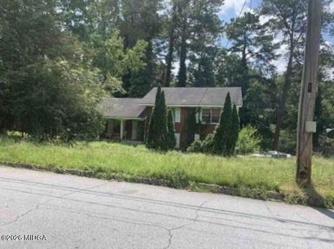 2742 Arrowood Drive East Point GA 30344