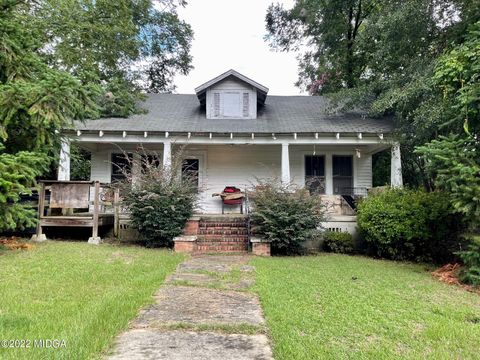 109 Hollingshead Avenue Milledgeville GA 31061