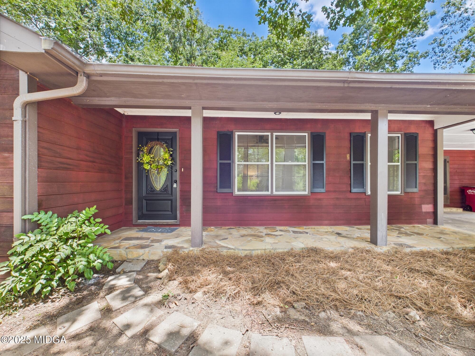 1167 Roundtable Lane