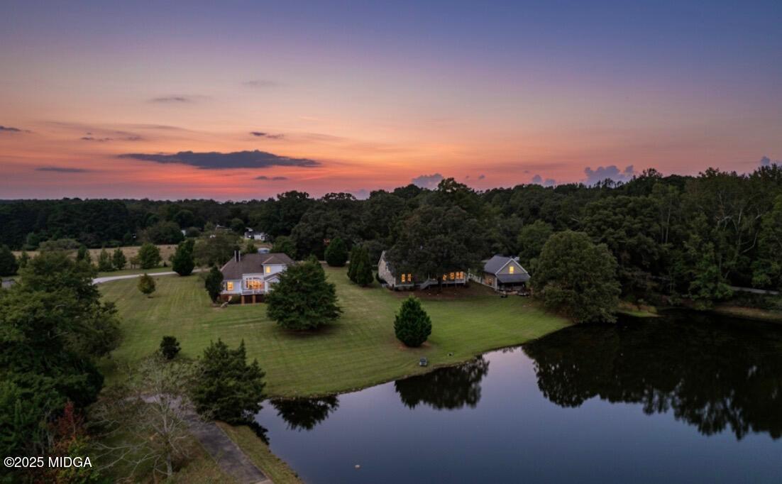 676 Lake Park North Drive