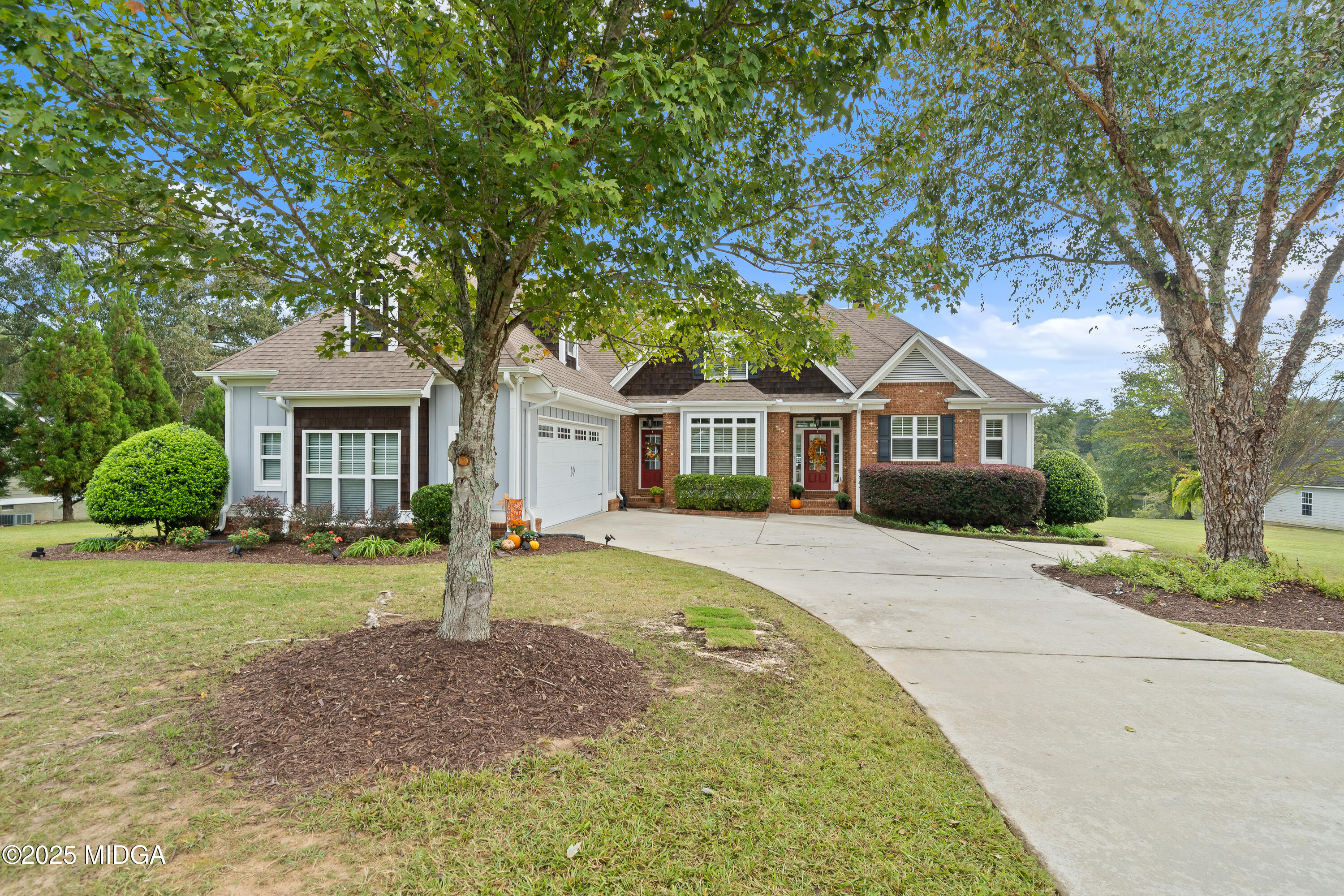 676 Lake Park North Drive