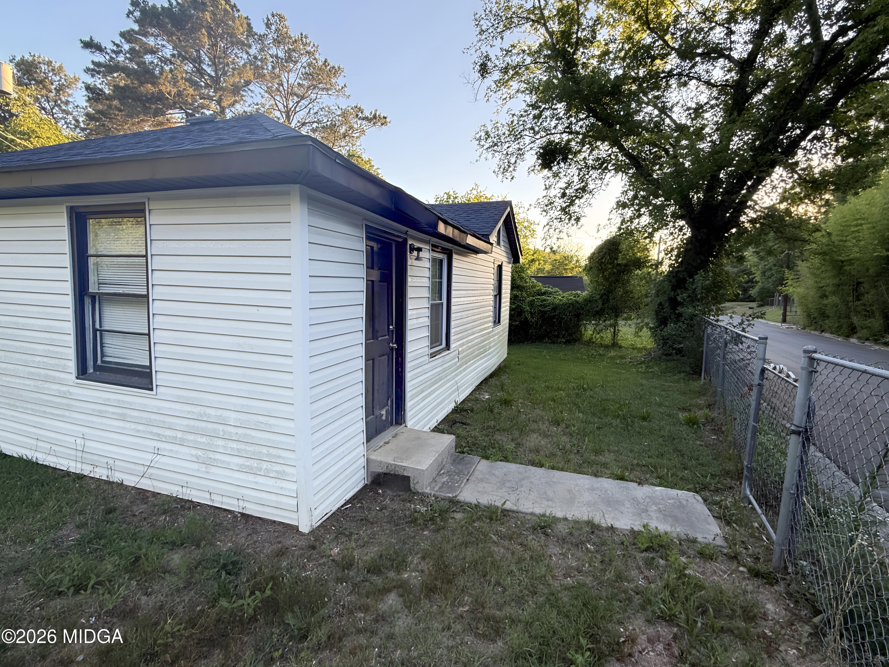 3105 Saint Claire Street