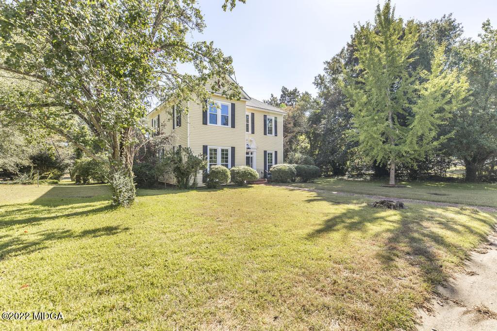 116 N Oak Street