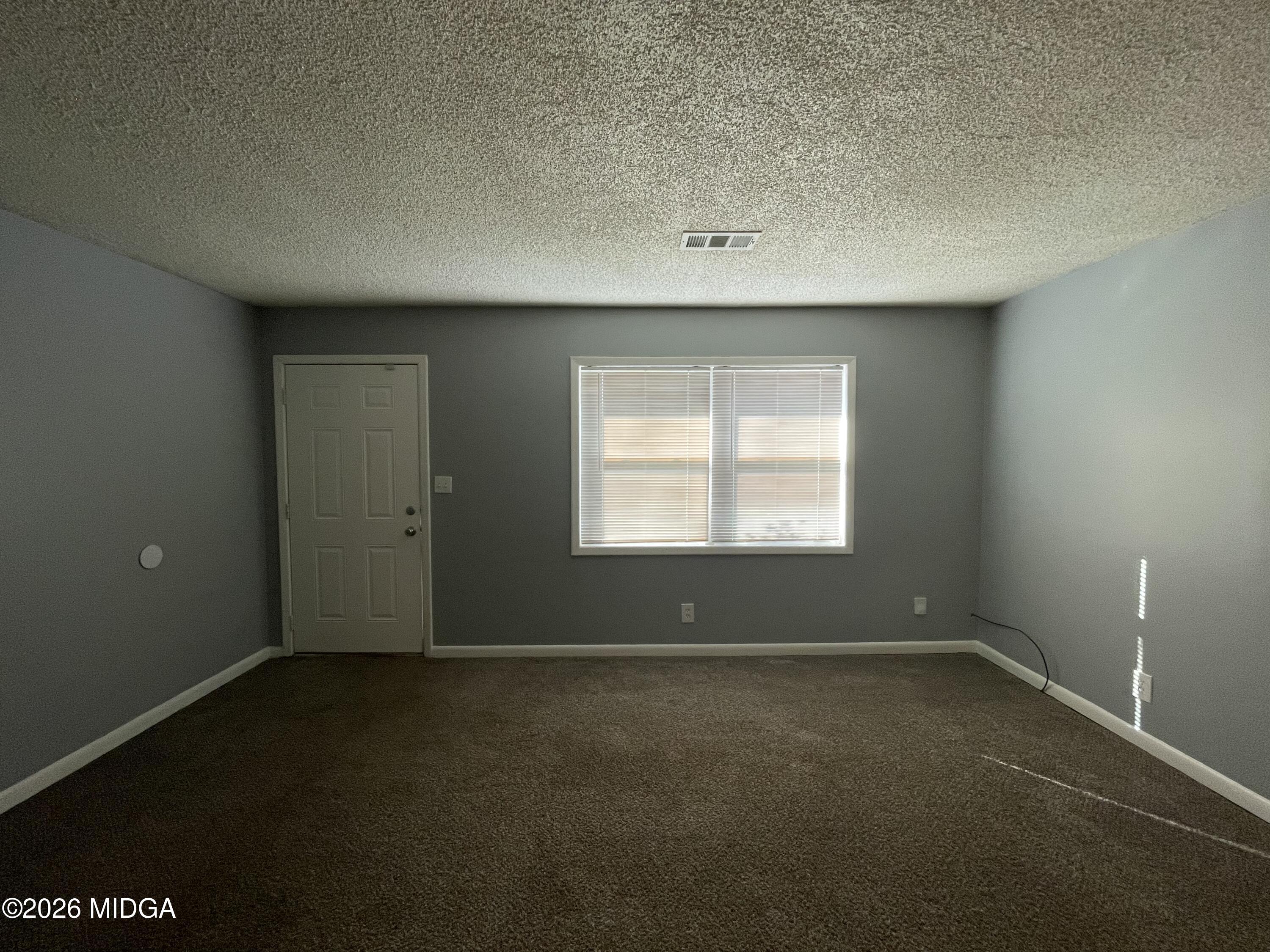 2403 N Groveland Circle