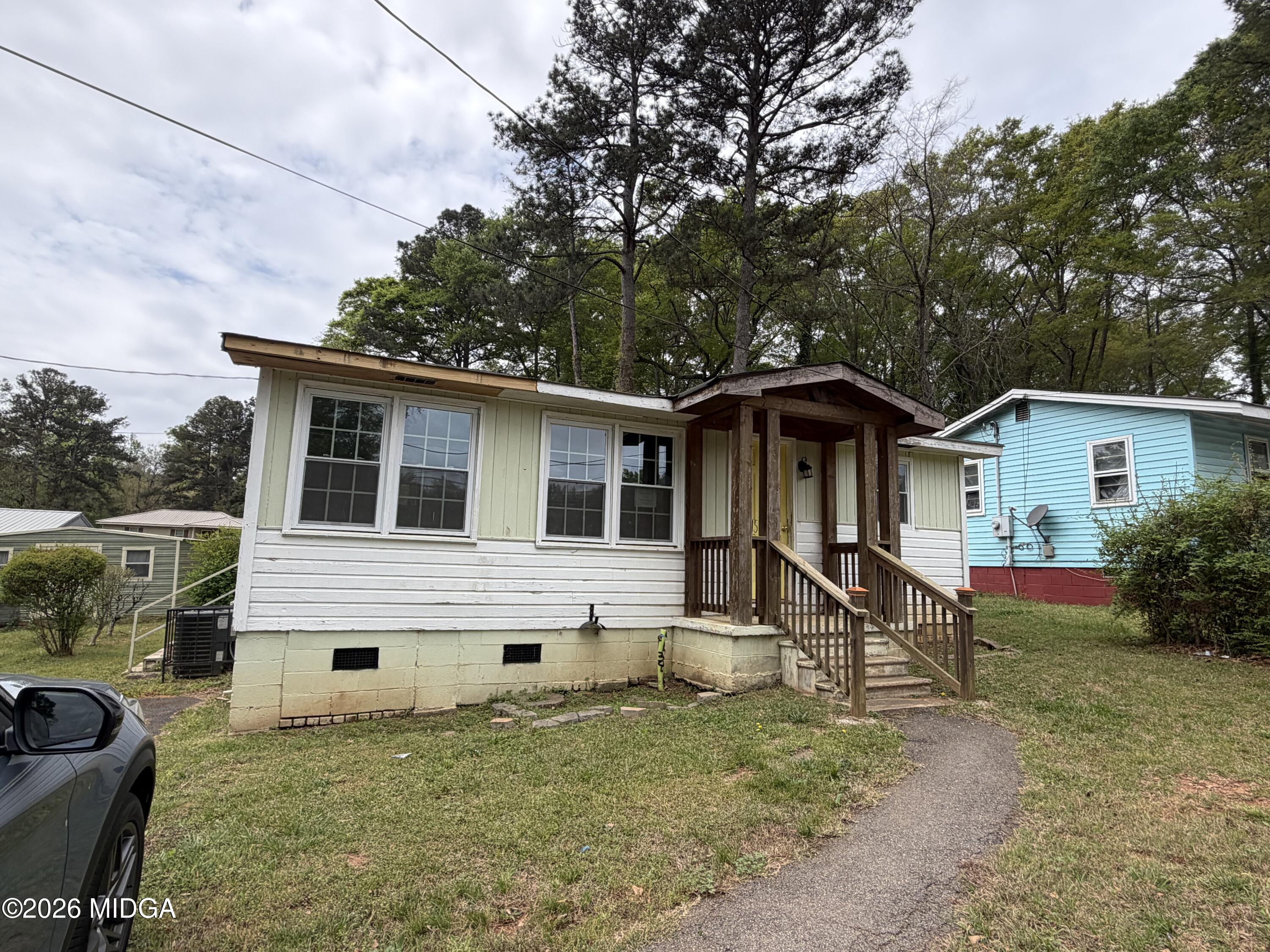 1596 Martin Luther King Junior Drive