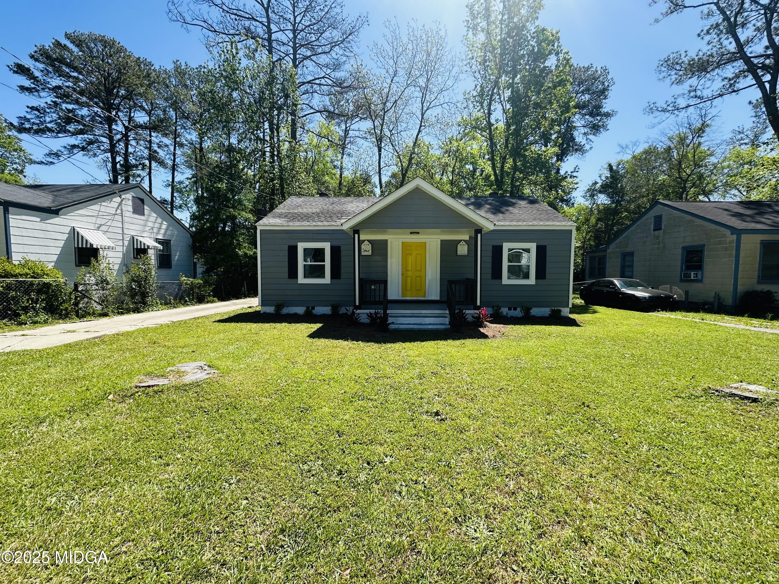1238 Mimosa Drive